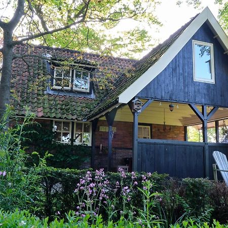 Loosan Lodges Gastenhuis Reutum Exterior photo