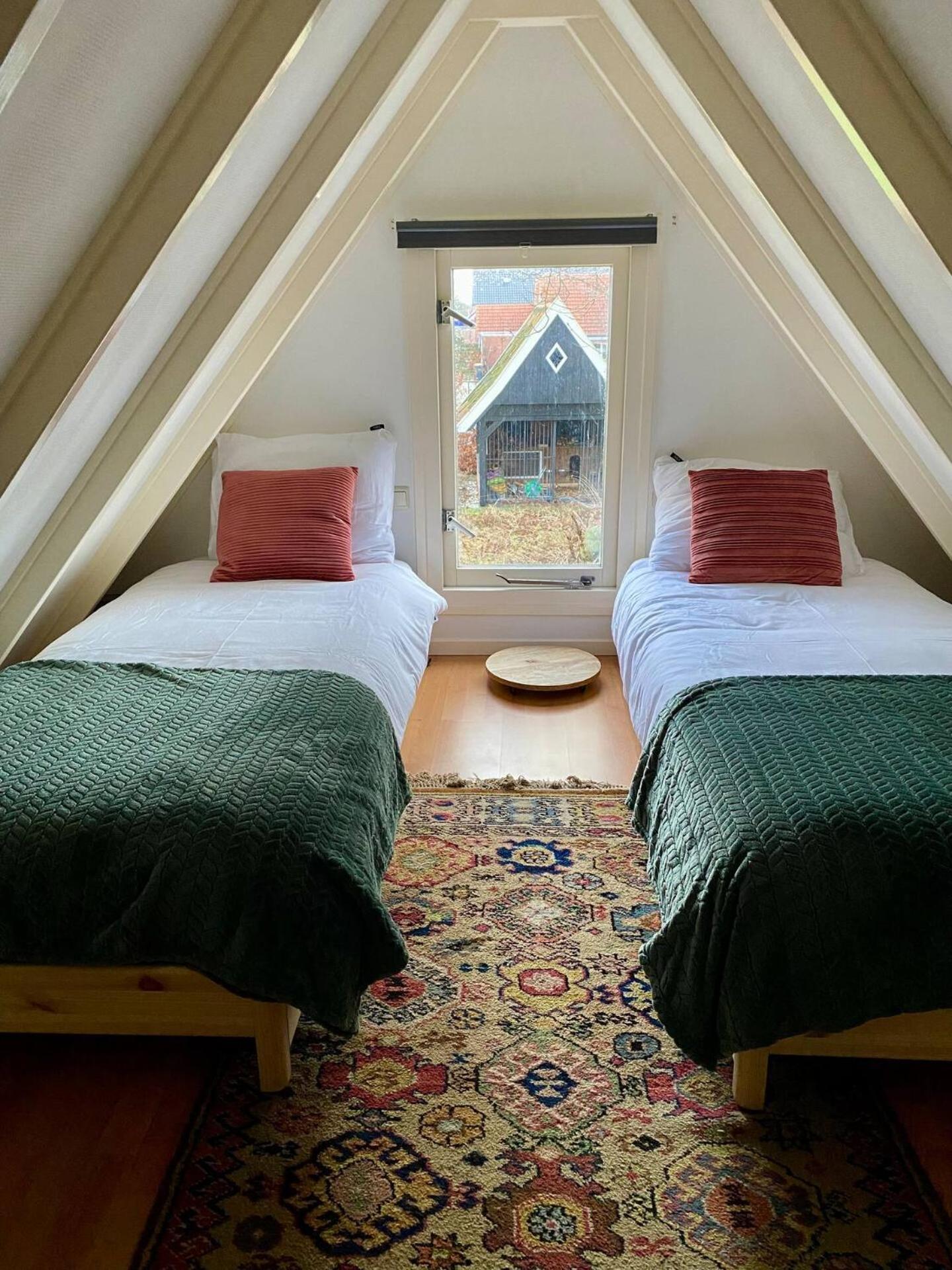 Loosan Lodges Gastenhuis Reutum Exterior photo